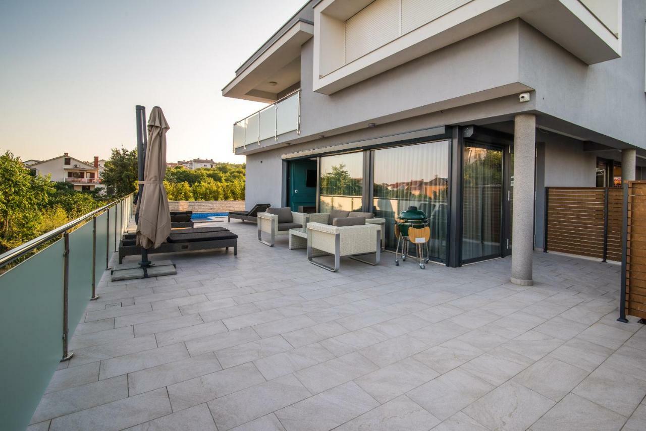 Luxury Apartment Imperia Krk Town Exterior photo